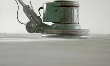 Capa do post “PREPARAÇÃO DE SUPERFÍCIE — PISOS (GUIA TÉCNICO COMPLETO)”.